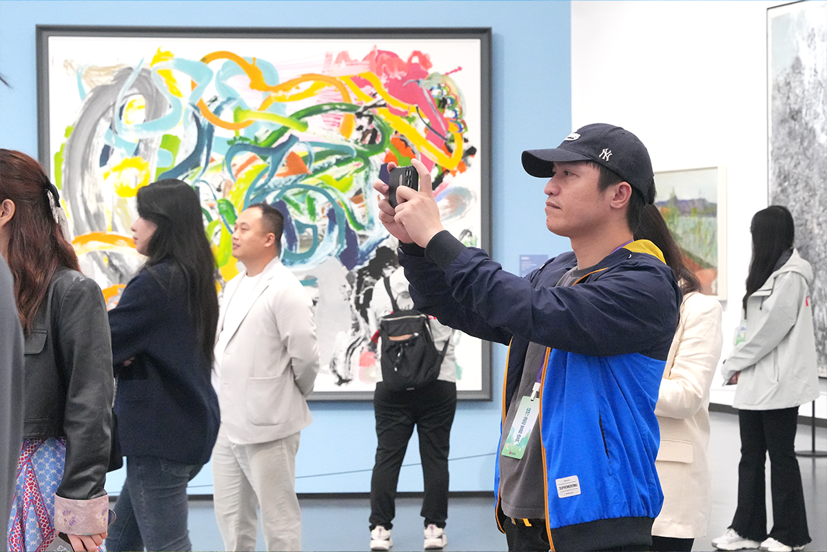 美术馆参观 (2).png